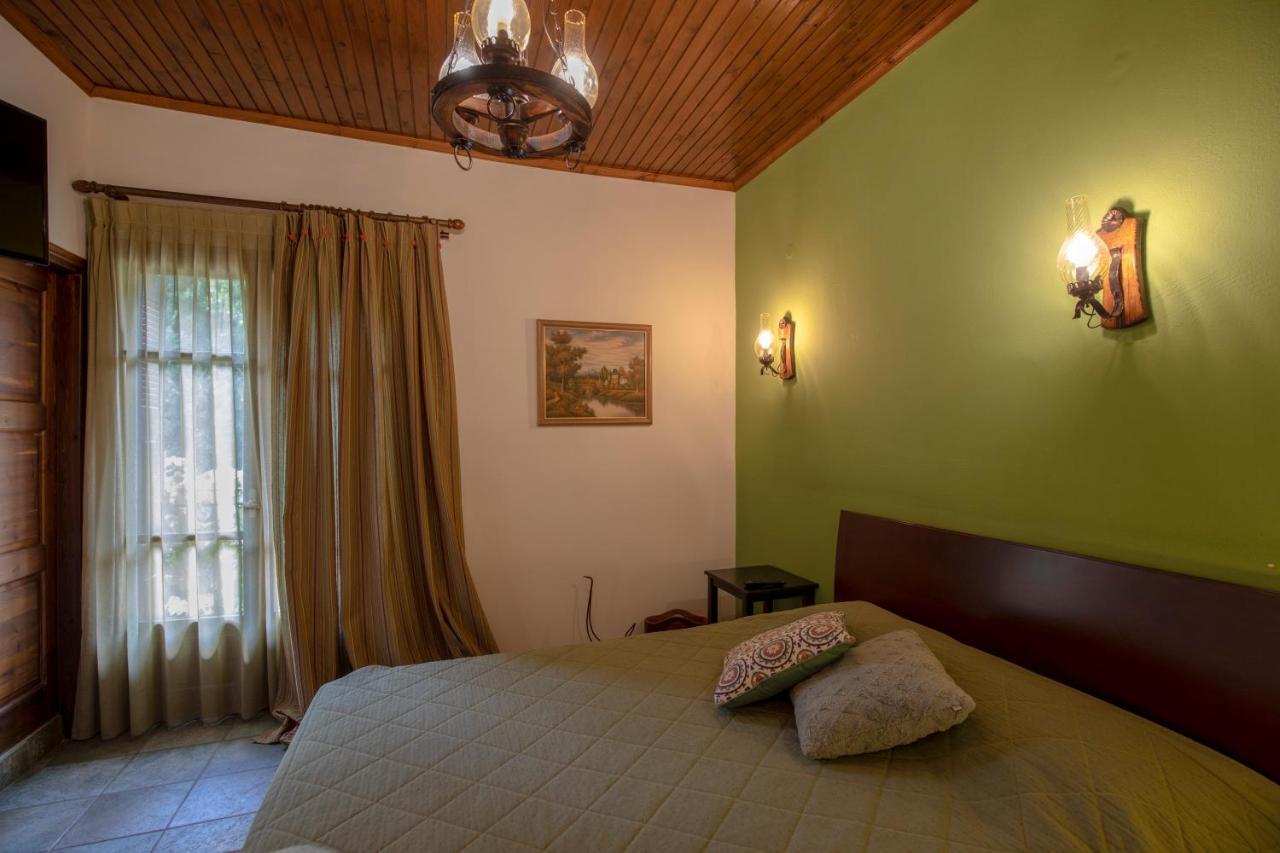 Guesthouse Alexandra Eptálofos Eksteriør billede
