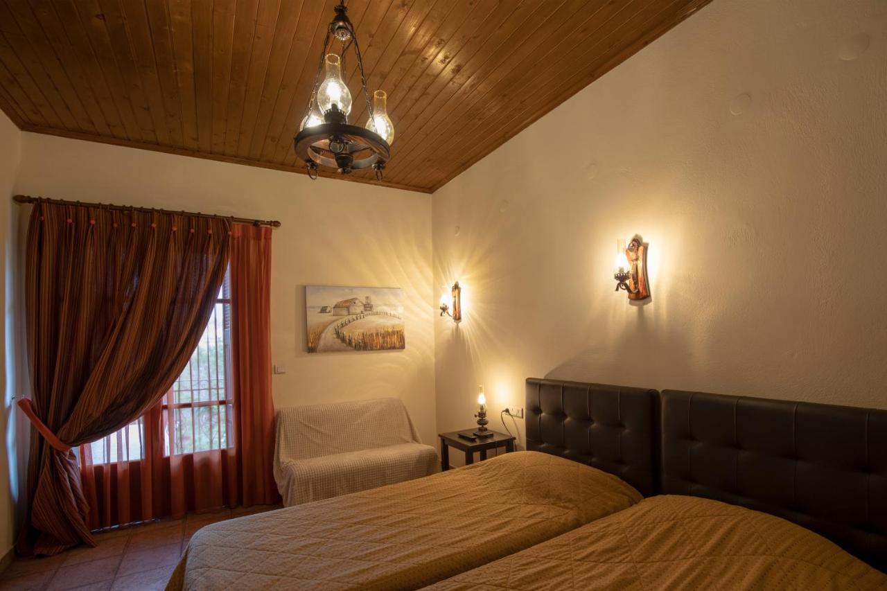 Guesthouse Alexandra Eptálofos Eksteriør billede