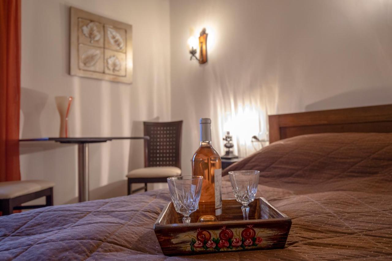 Guesthouse Alexandra Eptálofos Eksteriør billede